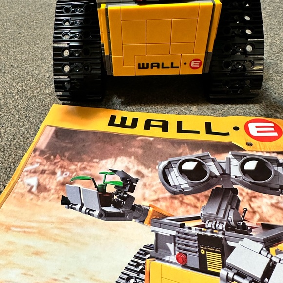 REPRODUCTION LEGO Inspired WALL-E Disney Pixar 8886/ 21303 READ!! 9” x 7” LARGE - Picture 6 of 13
